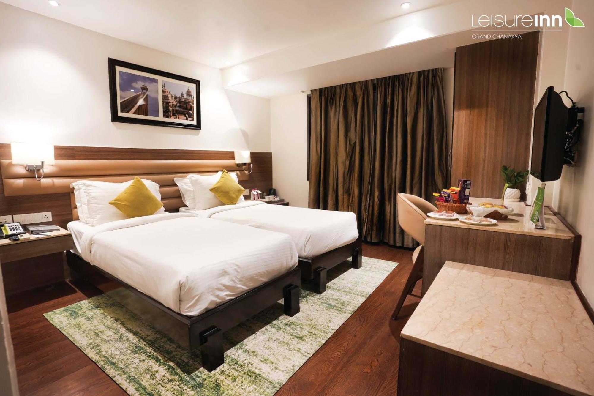 Leisure Inn Grand Chanakya Jaipur Exteriör bild