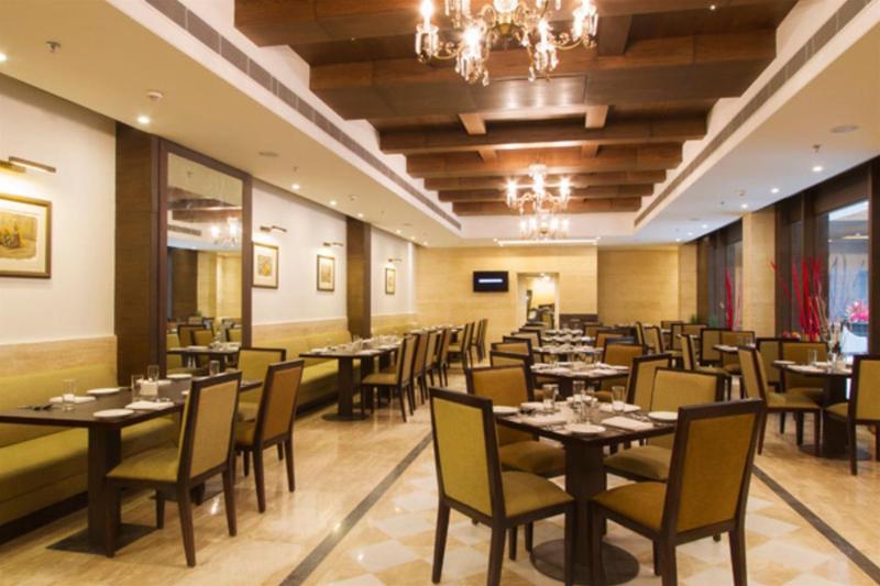 Leisure Inn Grand Chanakya Jaipur Exteriör bild