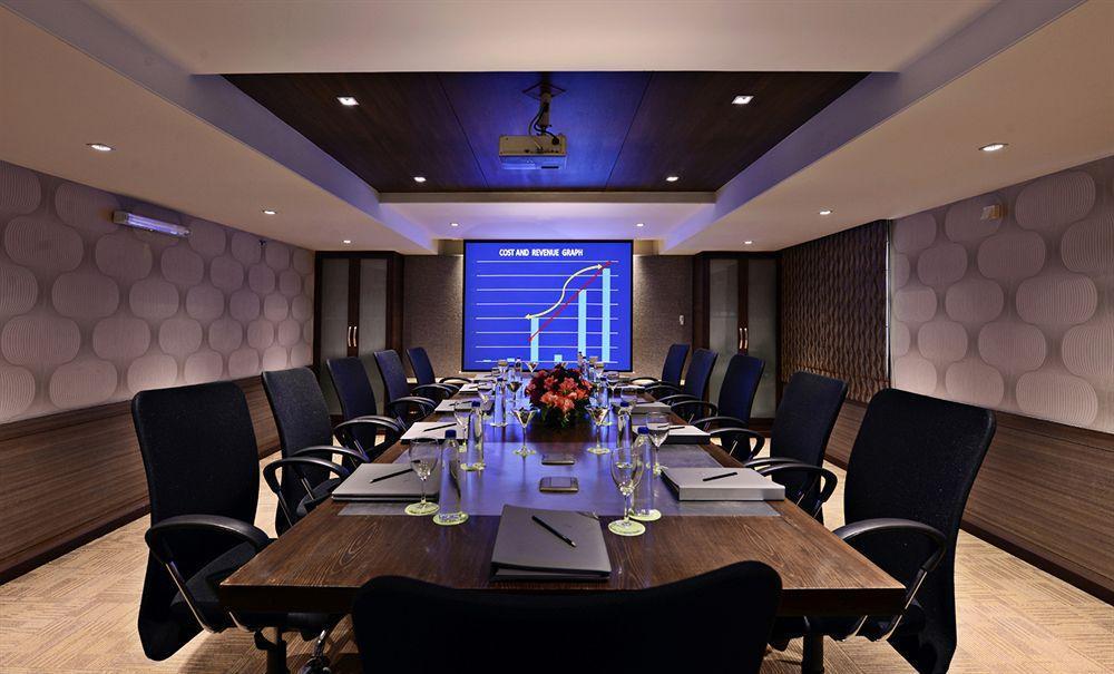 Leisure Inn Grand Chanakya Jaipur Exteriör bild