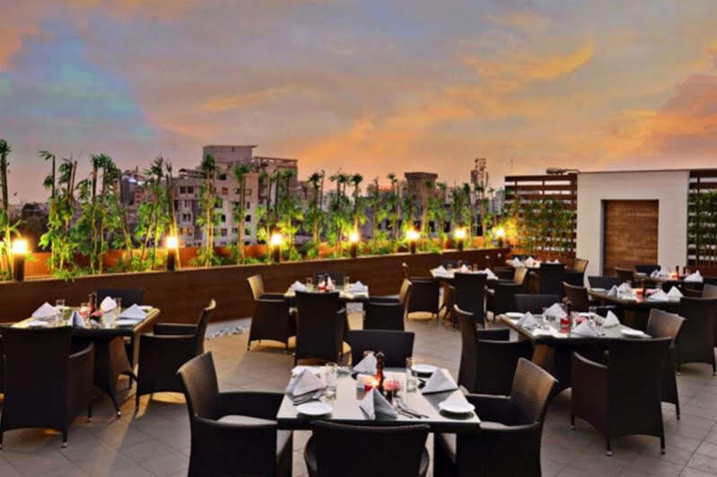 Leisure Inn Grand Chanakya Jaipur Exteriör bild